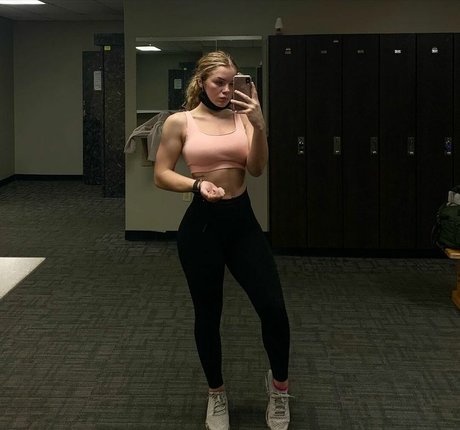 teen shemale onlyfans naked pics