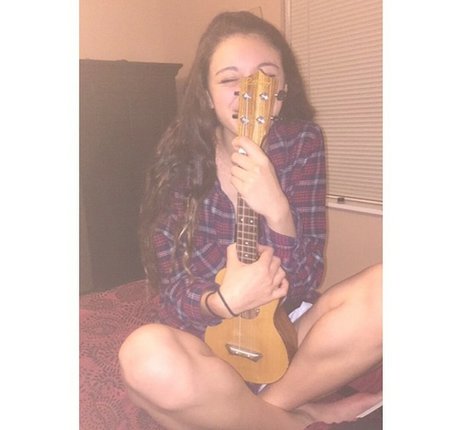 starrysighh sexy actress galleries