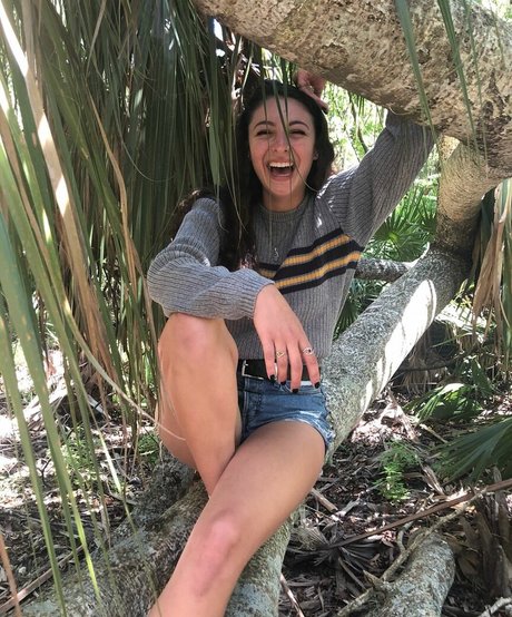 starrysighh model free image