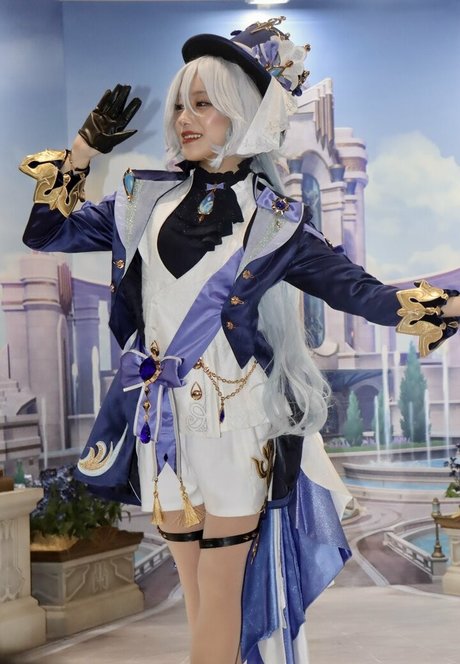 _xxkhyn naked actress image