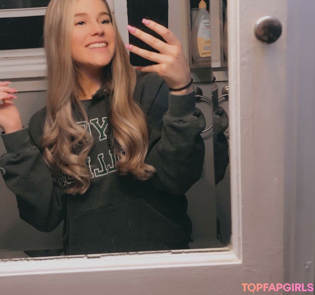 Alyssa Bryanne hot pornstar picture