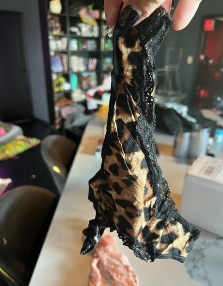 nerdy teen onlyfans beautiful picture