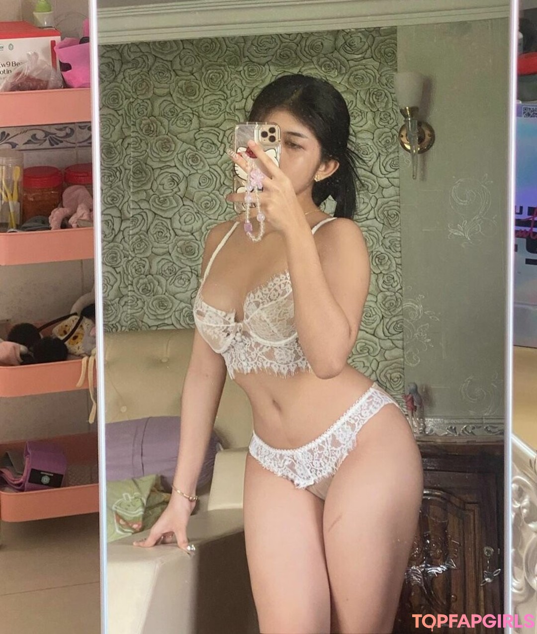 Juu Lynn perfect pornstar pics