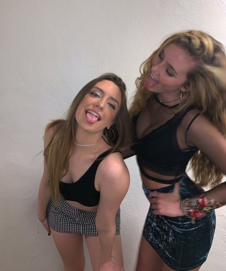 Lindsay Farland perfect star photos