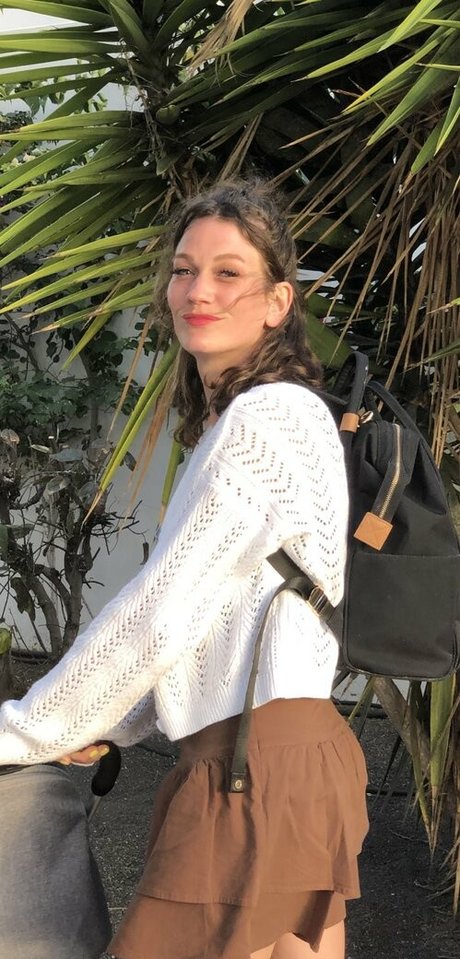 Misty Gray hd actress image