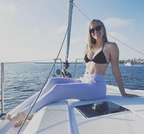 Kayla Rundle star naked photo