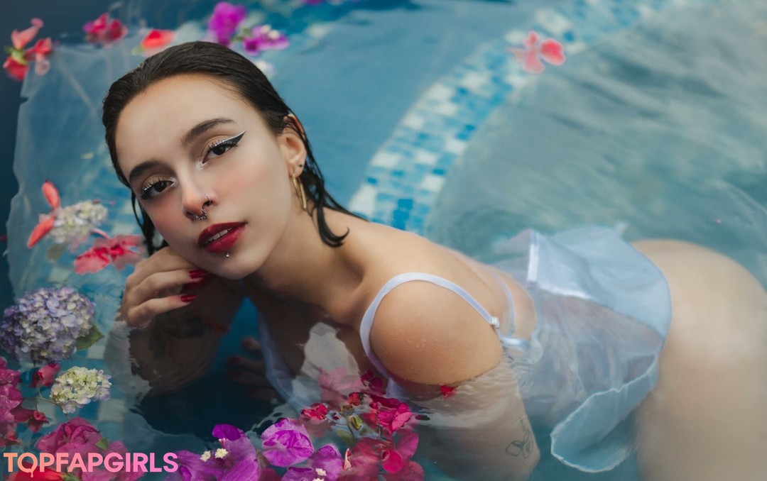 Violettlane69 pornstar nude archive
