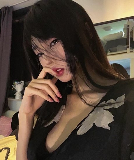 Daturakisses model high quality archive