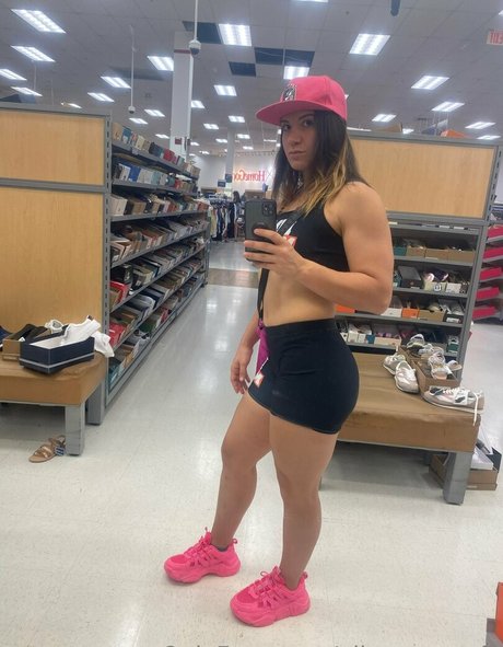 ailu perez ufc nice actress images