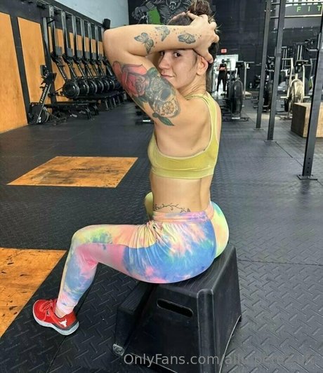 ailu perez ufc star art pics