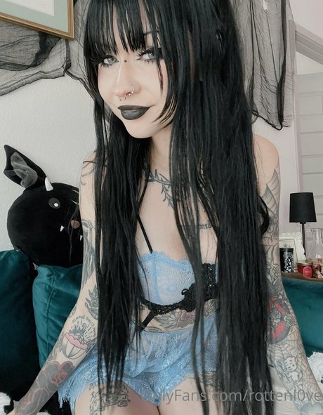 rottenl0ve model top images