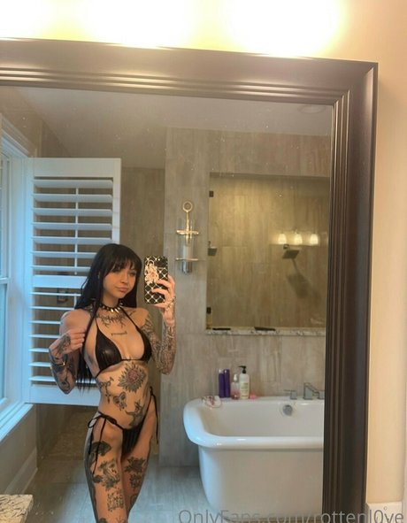 rottenl0ve beautiful pornstar picture