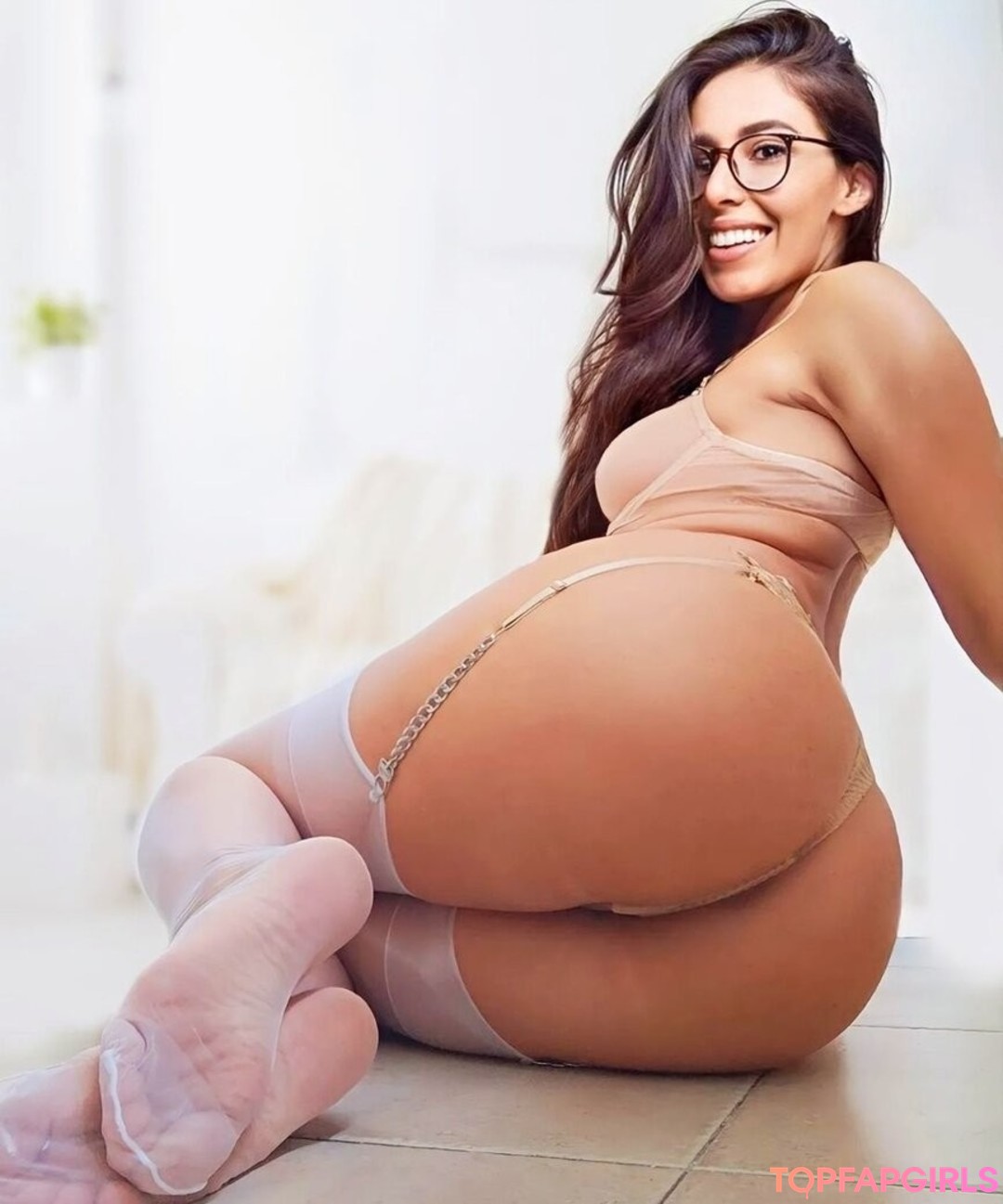 Eva Lenso star perfect photos