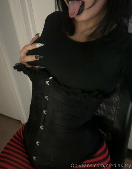mediakitty star xxx photos