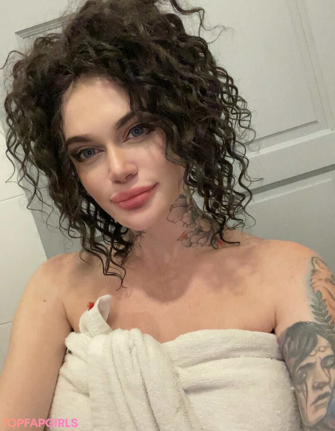 iamvirtuallady nude model images