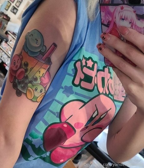 brattty succubus top profile image