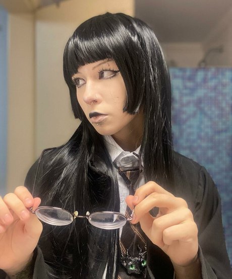 Luh Setra nude pornstar pic