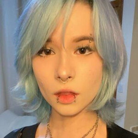 Luh Setra adult model image