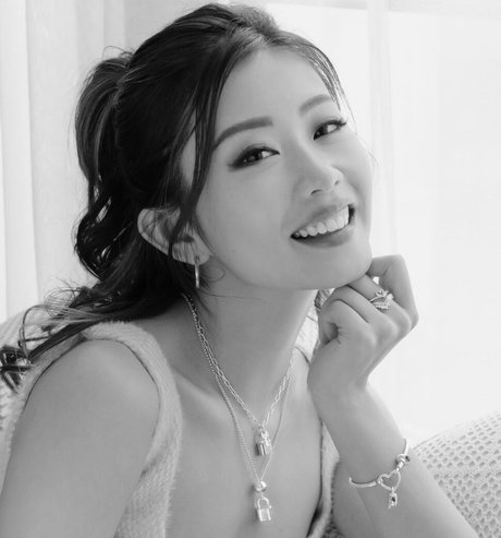 Emi Wong pornographic star pic