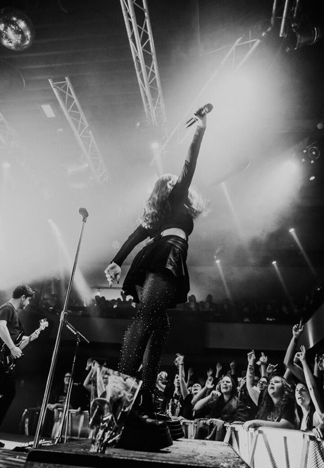 Chrissy Costanza star naked pics