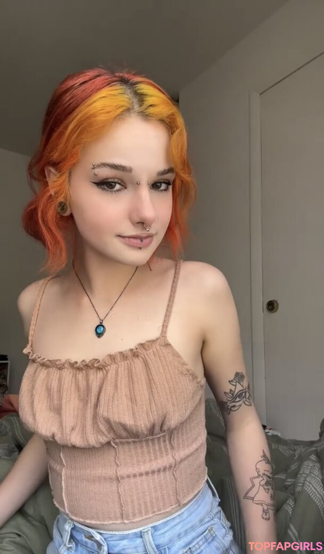 Pissflavoredlemonade naked model photos
