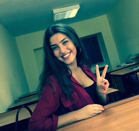 Valeriia Simavonian top actress photo