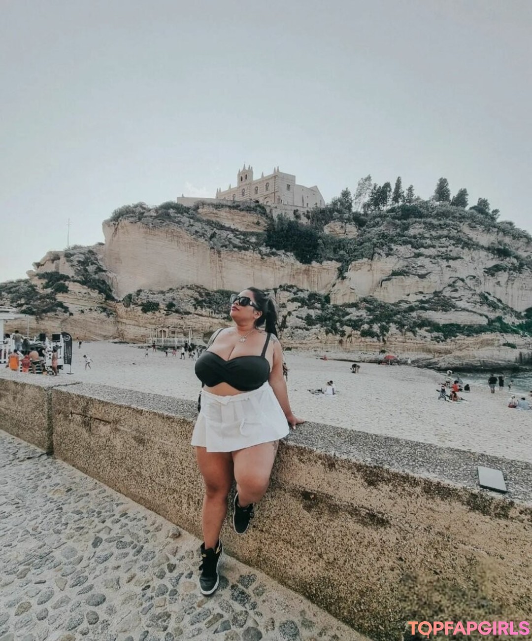 Naty Mari erotic star gallery