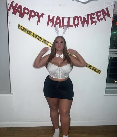 ellierobsxx exclusive model pic