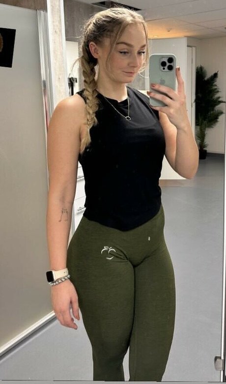 Musarita perfect actress gallery