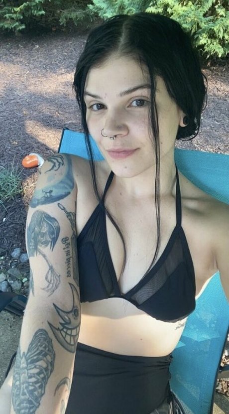 horrorwh0re top profile image