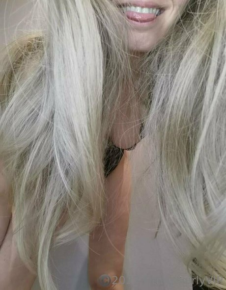 lesbian strapon onlyfans pornos pic