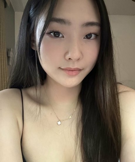 lesbian strapon onlyfans sex pics