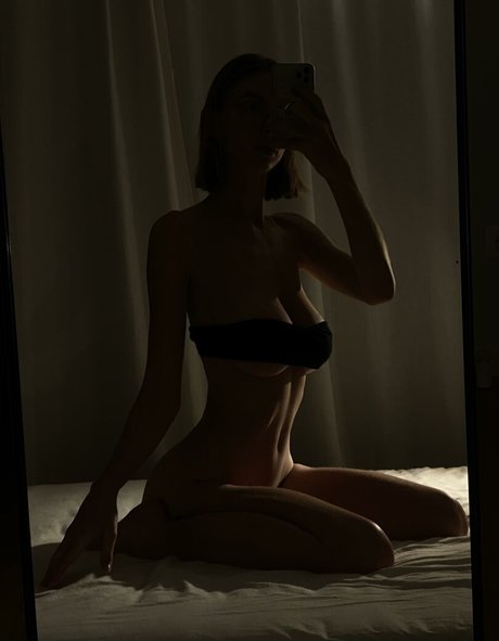 YouRina pornstar nudes gallery