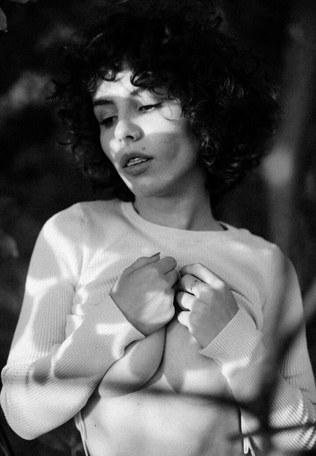 curlywiktoria nude star archive