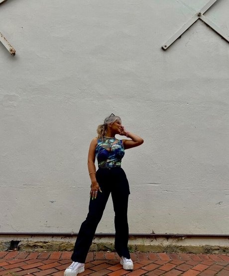 Becca M art actress picture