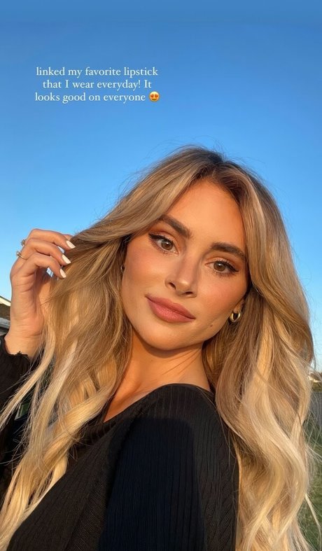 Amanda Stanton free pornstar pic