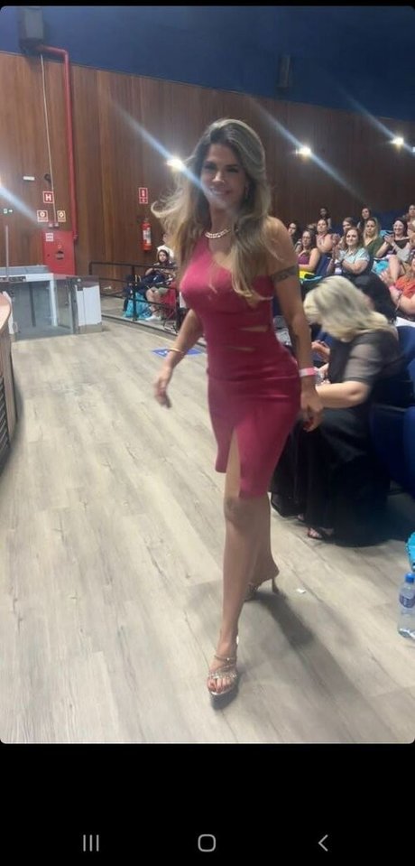 Cacau Colucci high quality model photo