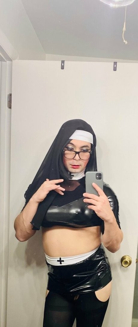 qosrachelcd porn model img