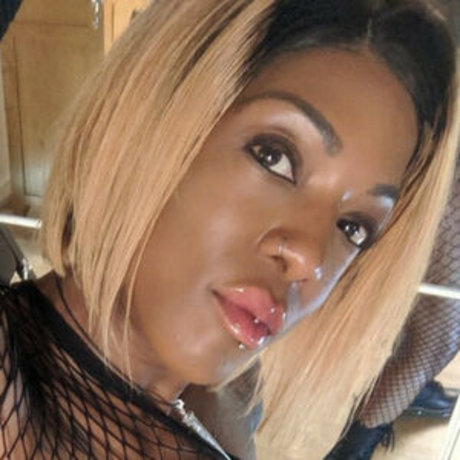 Mistress Kiana star naked images