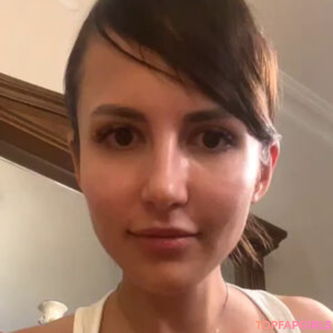 ArianaRealTV model art galleries