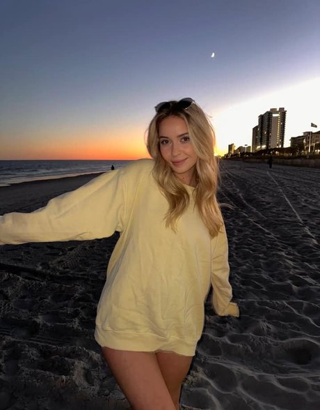 Caitlin Betterly xxx star pictures