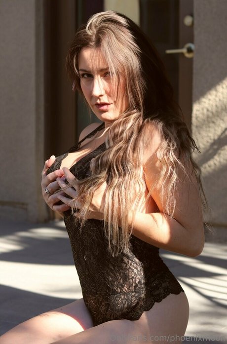 phoenixmoon model nudes photo