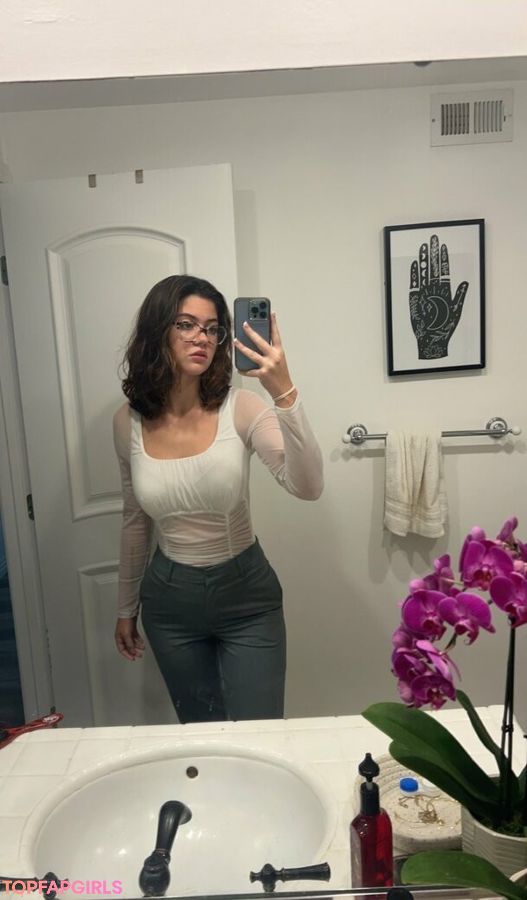 Ellie Nova free star galleries