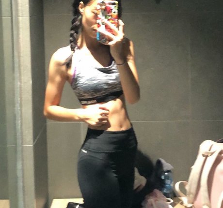 Smolkcqze pornstar perfect image