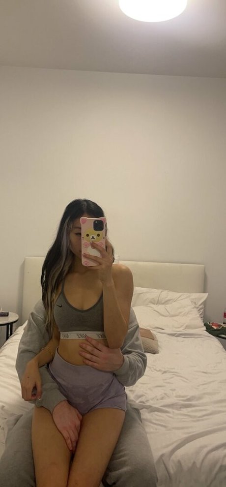 Smolkcqze model hot galleries