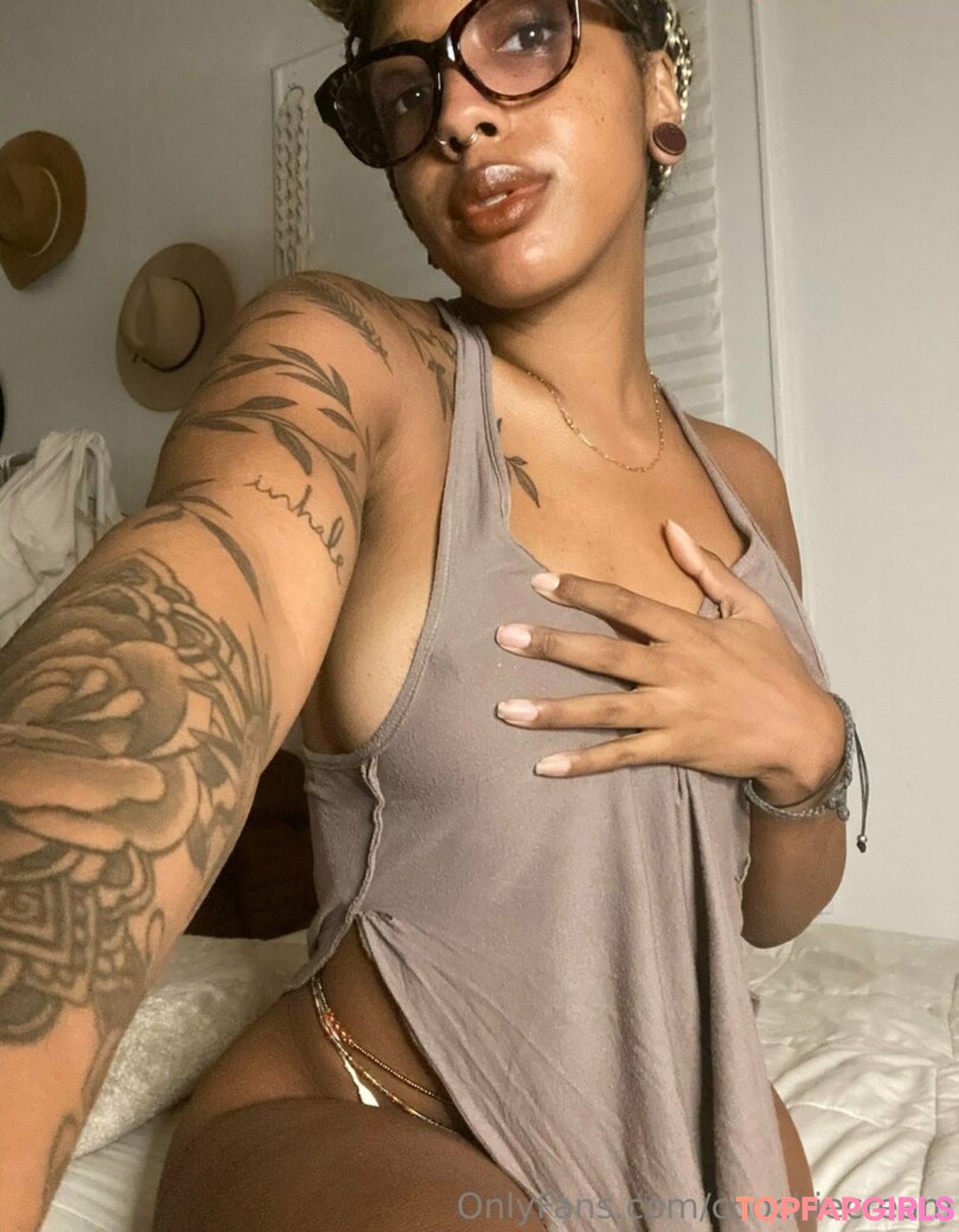 Juice Box Bri model beautiful photo