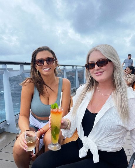 Gabb Goudy star nudes photos