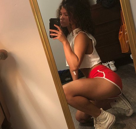 lesbians onlyfans nudes img