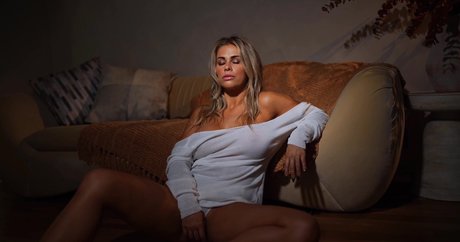 black pawg onlyfans erotic photo