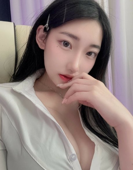 akikxxo xxx star archive